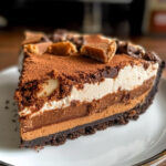 Biscoff Bueno Chocolate Cookie Pie – Gooey, Chocolaty & Irresistible